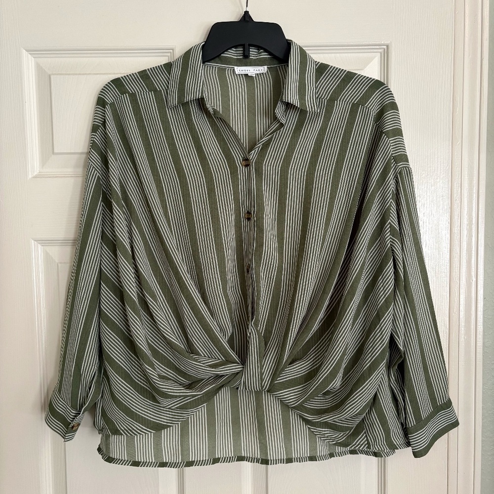Emory Park _ Green Top _ Women's Size Large